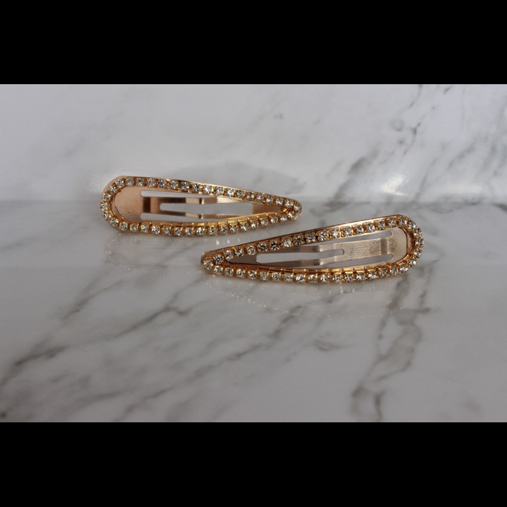 Gold hair clips